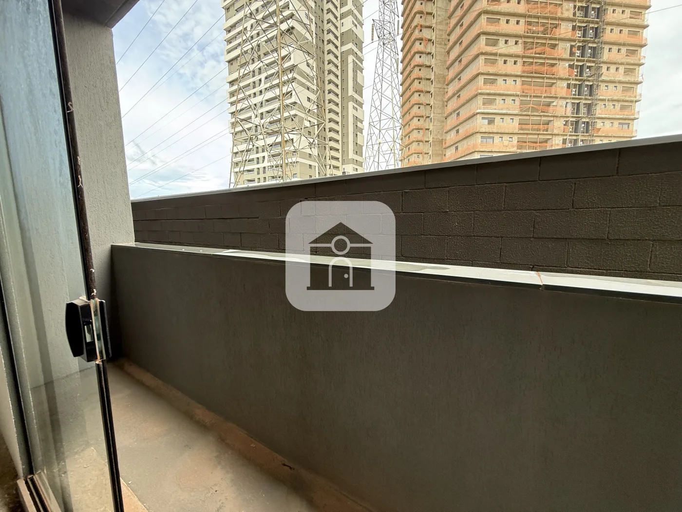 Alugar Comercial / Sala Comercial Condom&iacute;nio em Uberl&acirc;ndia R$ 3.100,00 - Foto 10