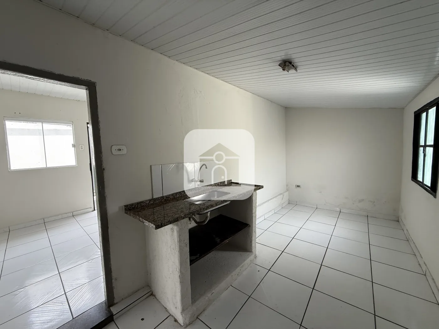 Alugar Casa / Padr&atilde;o em Uberl&acirc;ndia R$ 1.450,00 - Foto 4