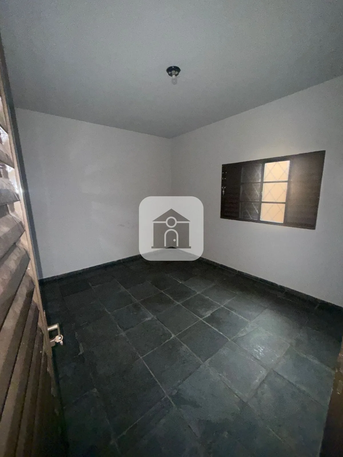 Alugar Casa / Padr&atilde;o em Araguari R$ 2.500,00 - Foto 8