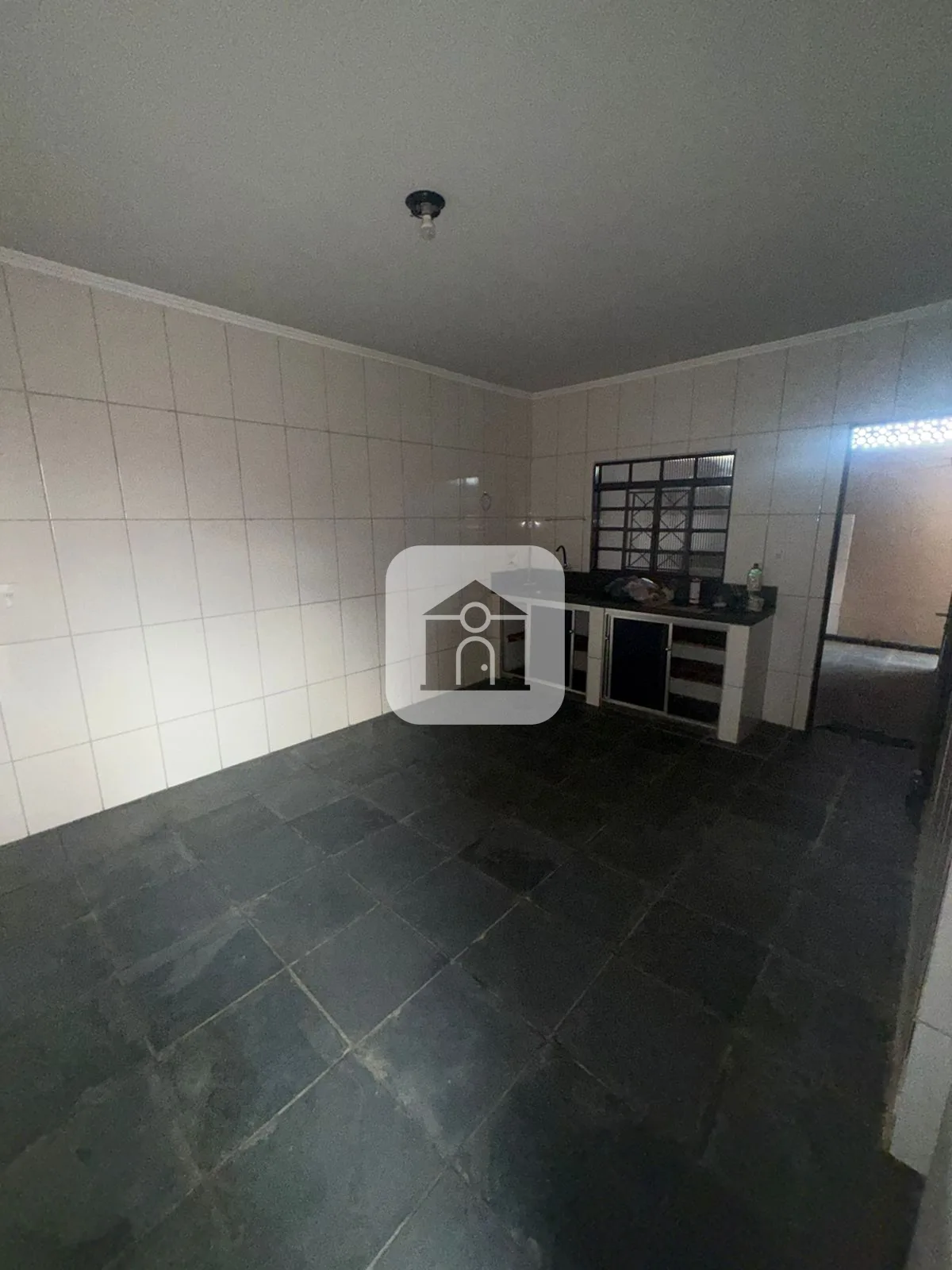 Alugar Casa / Padr&atilde;o em Araguari R$ 2.500,00 - Foto 10