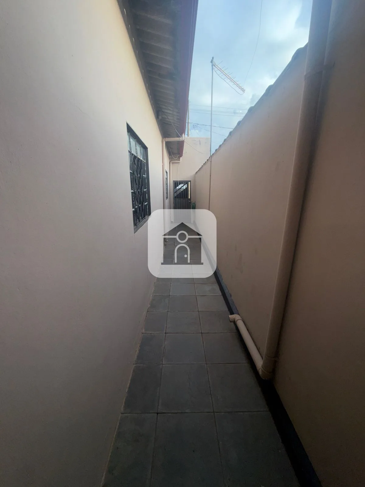 Alugar Casa / Padr&atilde;o em Araguari R$ 2.500,00 - Foto 13