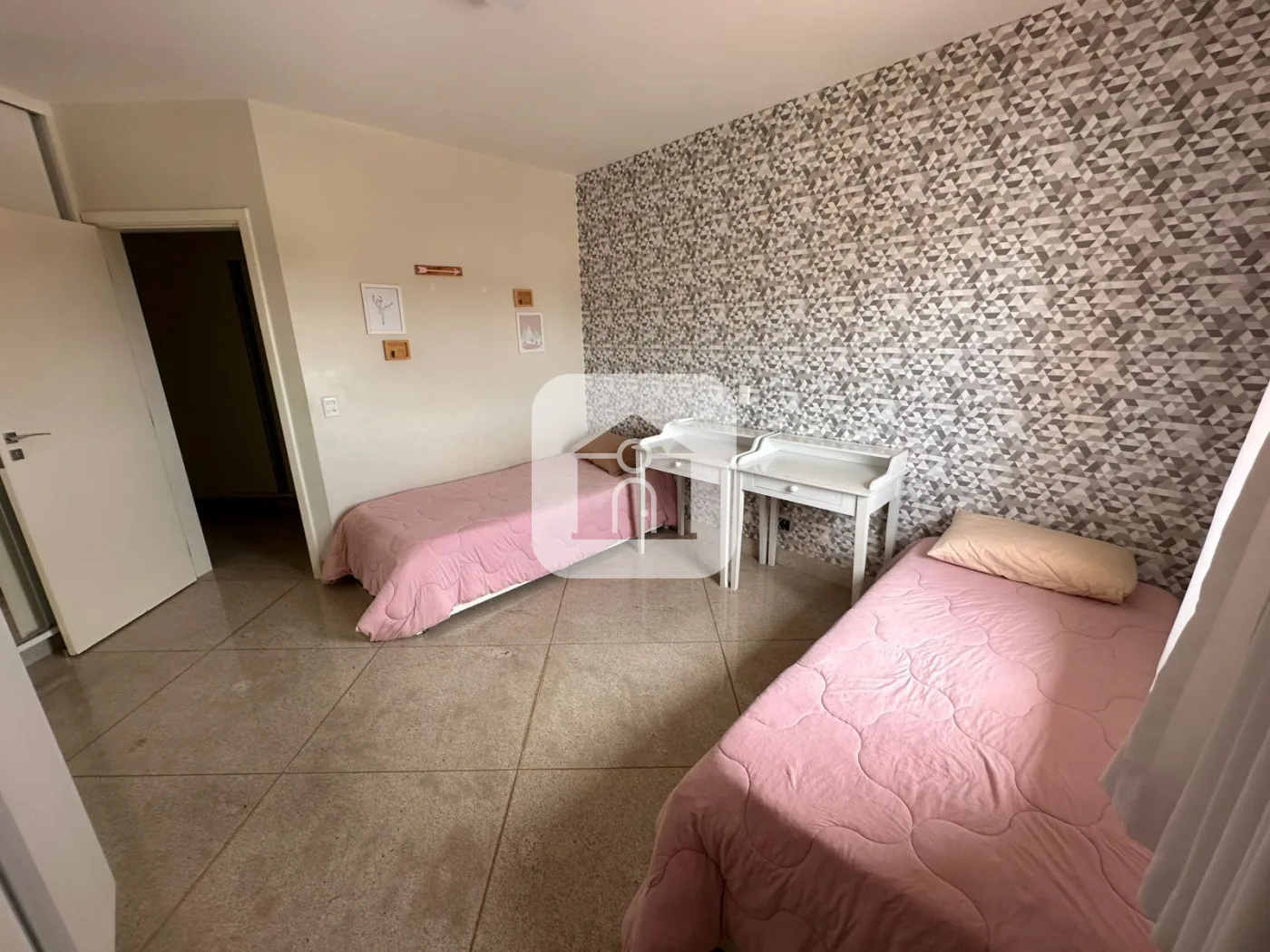 Comprar Apartamento / Padr&atilde;o em Araguari R$ 2.000.000,00 - Foto 5