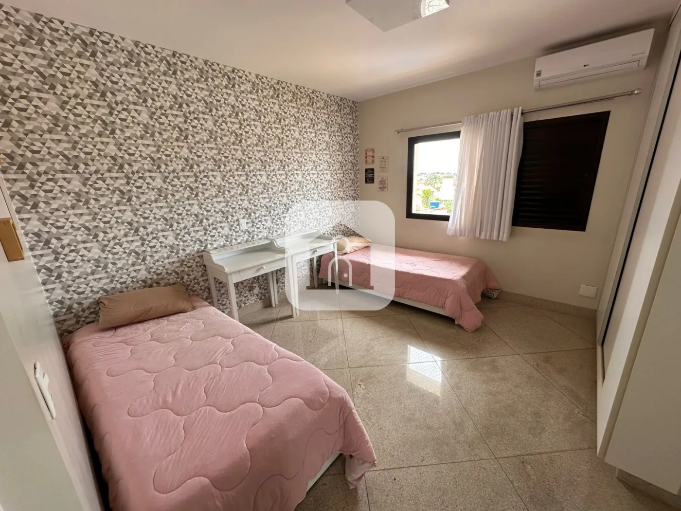 Comprar Apartamento / Padr&atilde;o em Araguari R$ 2.000.000,00 - Foto 28