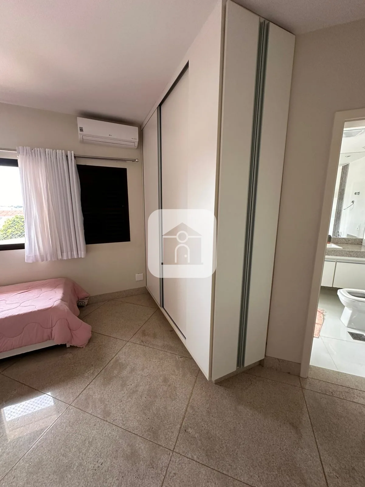 Comprar Apartamento / Padr&atilde;o em Araguari R$ 2.000.000,00 - Foto 30