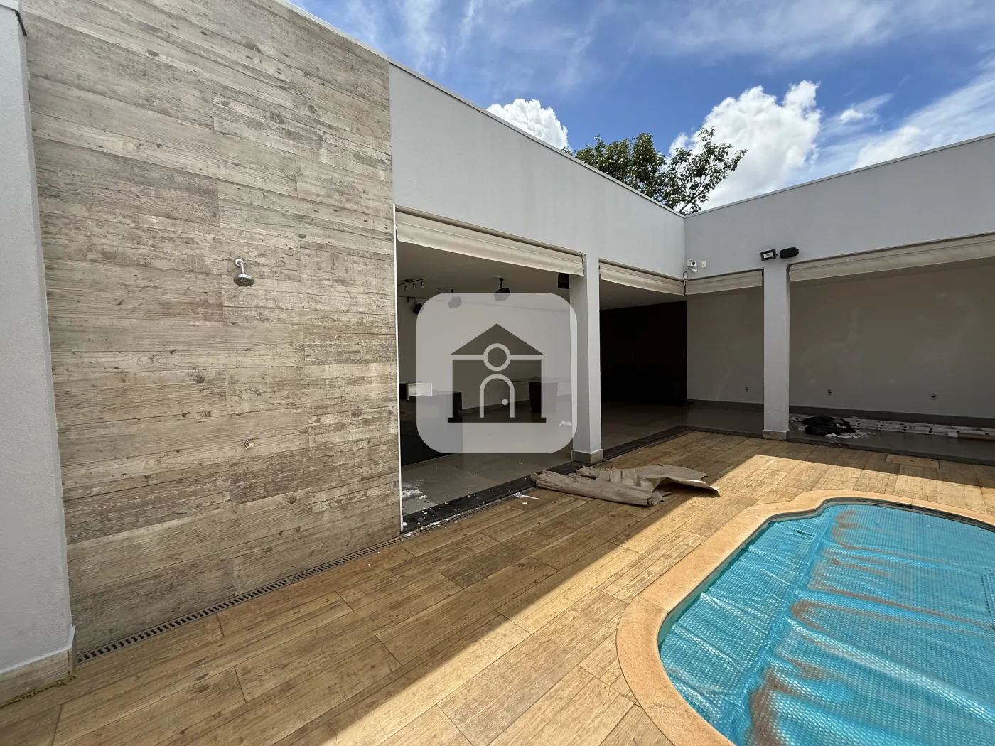 Alugar Casa / Padr&atilde;o em Uberl&acirc;ndia R$ 6.500,00 - Foto 5