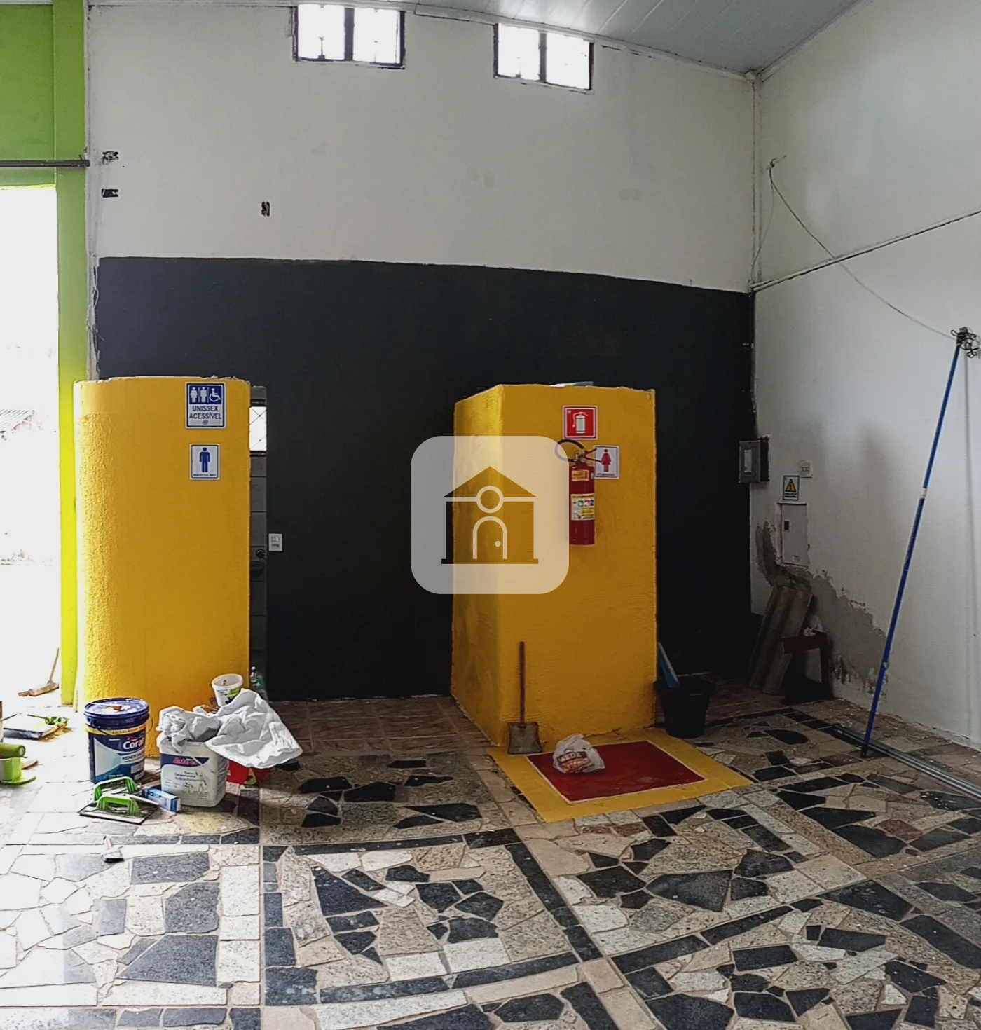 Alugar Comercial / Galp&atilde;o em Uberl&acirc;ndia R$ 6.000,00 - Foto 1