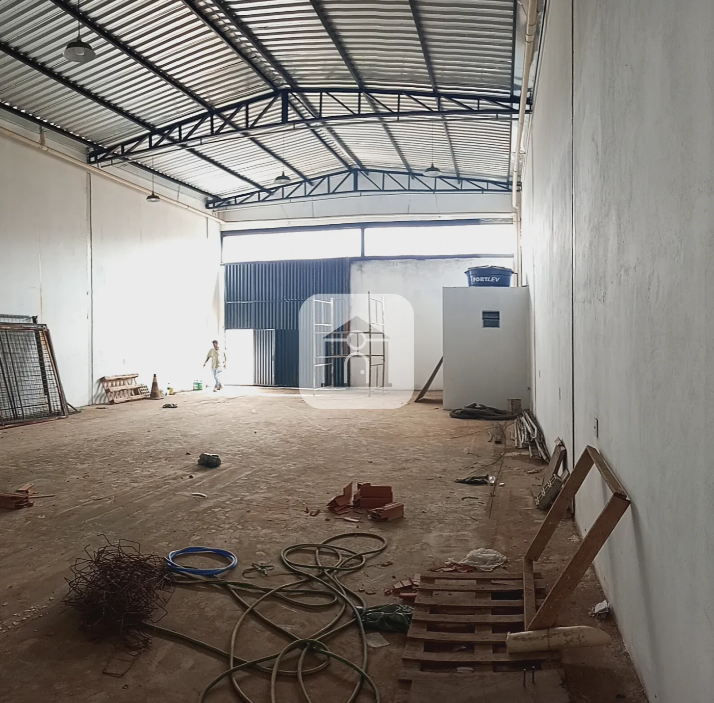 Alugar Comercial / Galp&atilde;o em Uberl&acirc;ndia R$ 4.900,00 - Foto 4