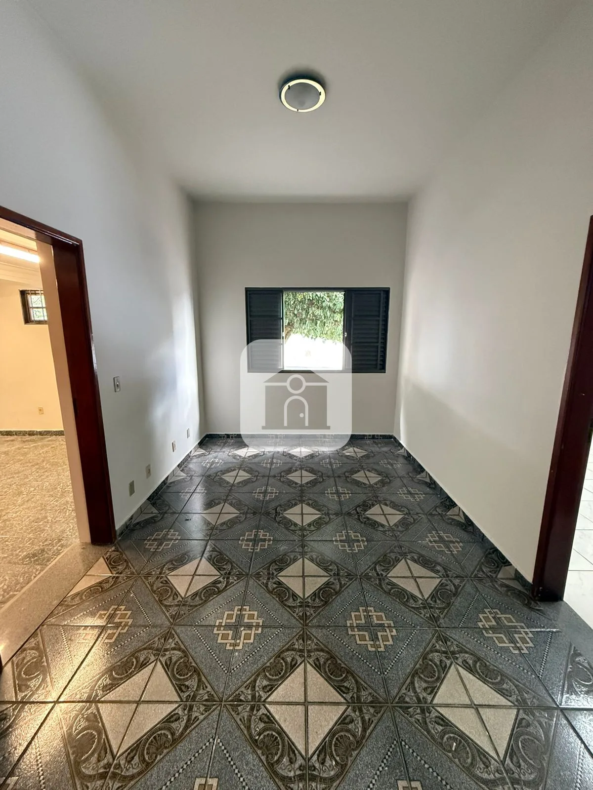 Alugar Casa / Padr&atilde;o em Araguari R$ 4.500,00 - Foto 5