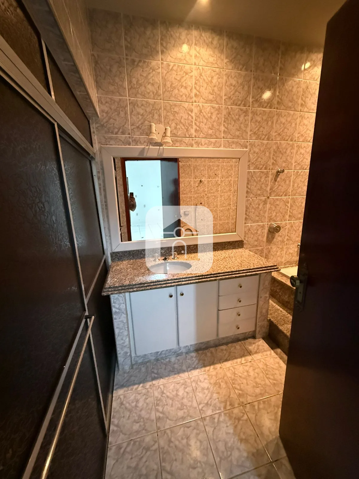 Alugar Casa / Padr&atilde;o em Araguari R$ 4.500,00 - Foto 13