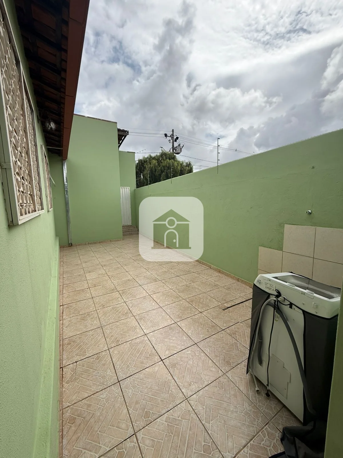 Alugar Casa / Padr&atilde;o em Araguari R$ 3.000,00 - Foto 16