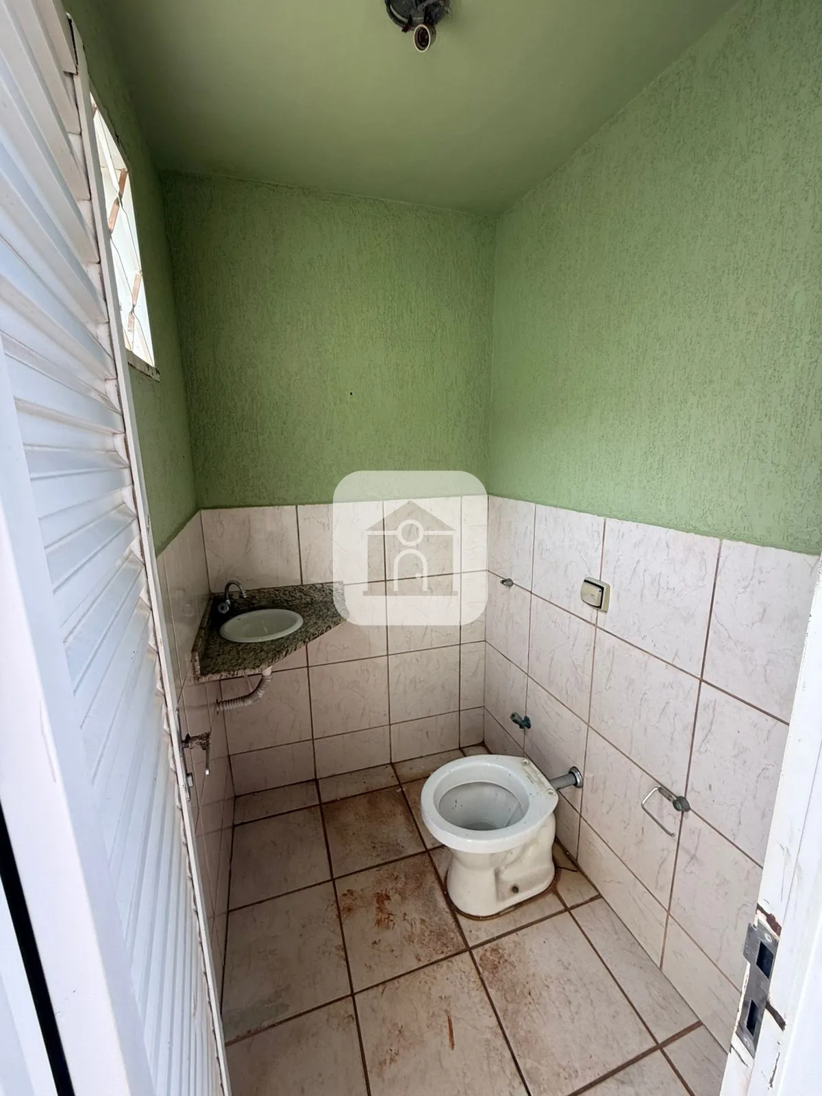 Alugar Casa / Padr&atilde;o em Araguari R$ 3.000,00 - Foto 17