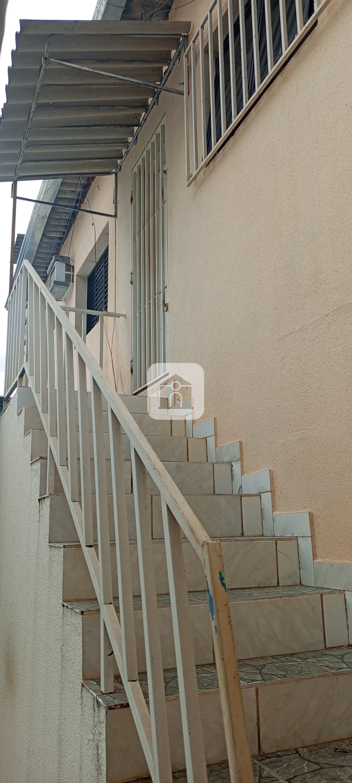 Alugar Apartamento / Sobrado em Uberl&acirc;ndia R$ 850,00 - Foto 7