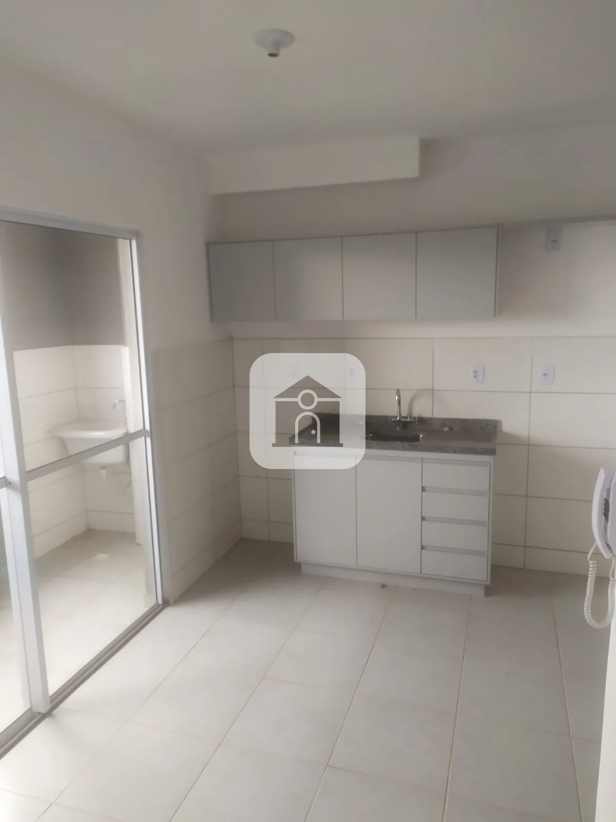 Alugar Apartamento / Padr&atilde;o em Uberl&acirc;ndia R$ 1.400,00 - Foto 3