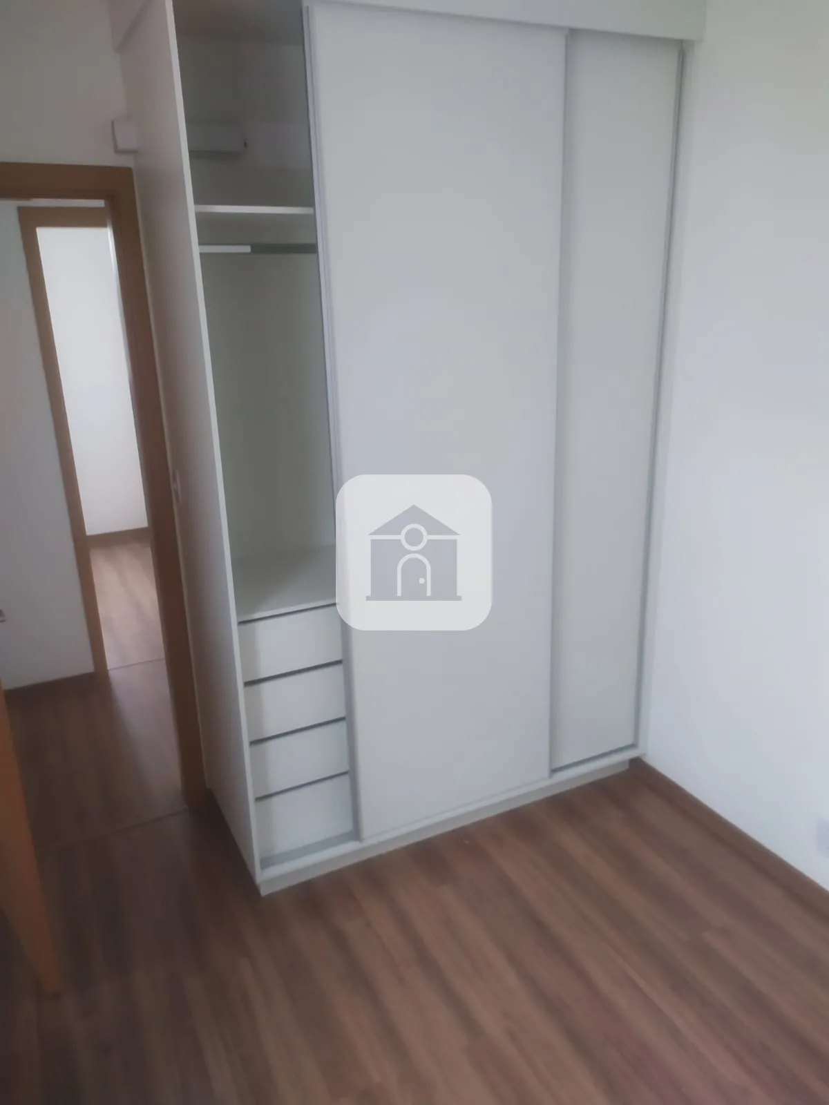 Alugar Apartamento / Padr&atilde;o em Uberl&acirc;ndia R$ 1.400,00 - Foto 1