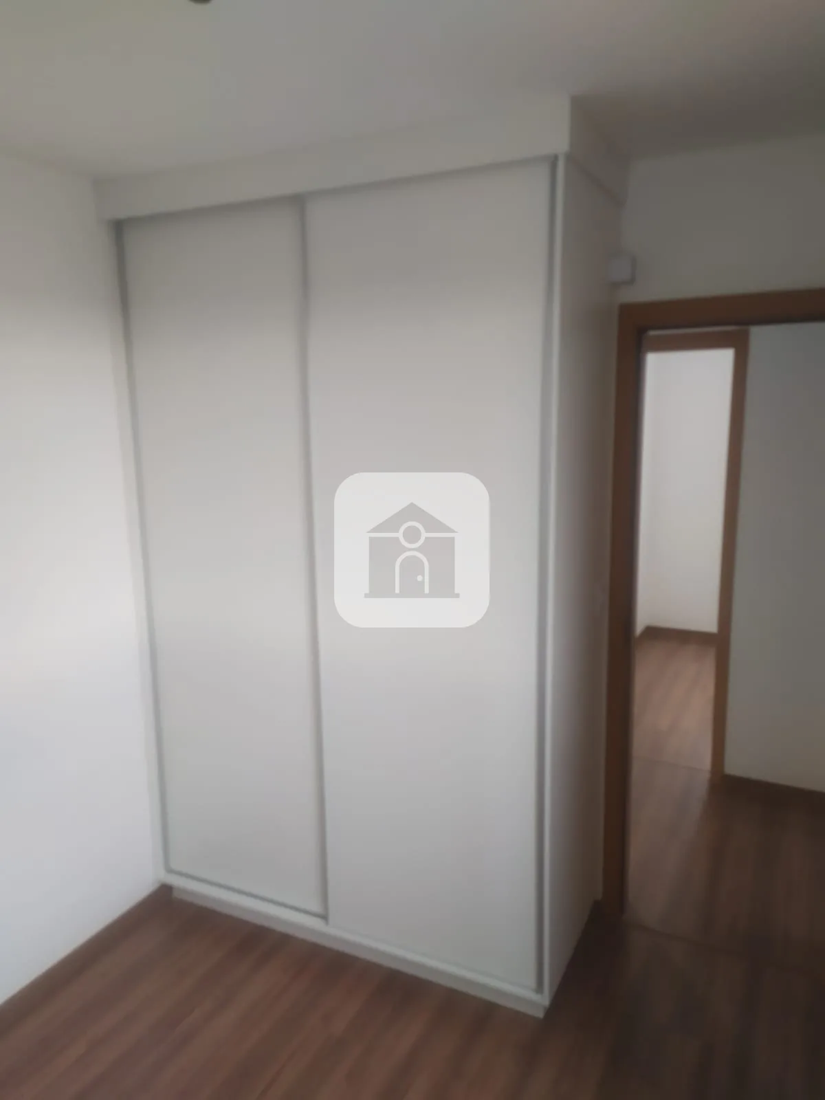 Alugar Apartamento / Padr&atilde;o em Uberl&acirc;ndia R$ 1.400,00 - Foto 2