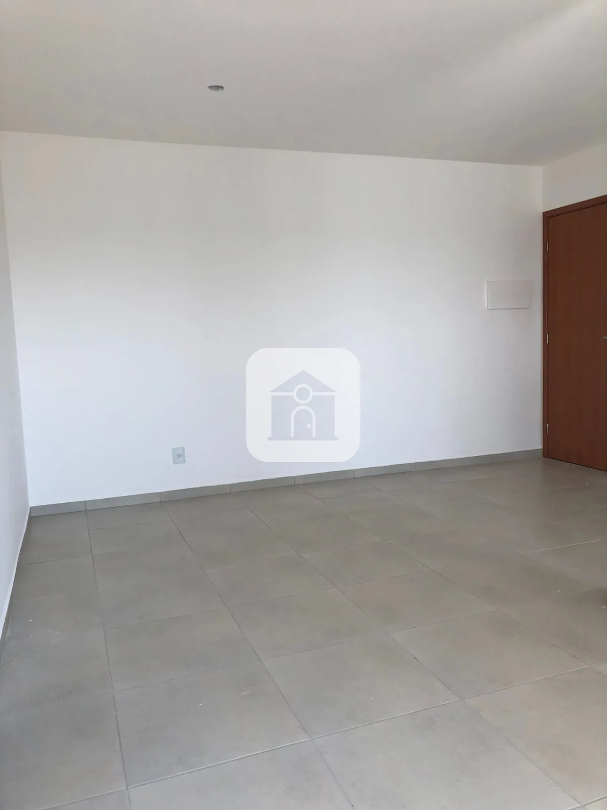Alugar Apartamento / Padr&atilde;o em Uberl&acirc;ndia R$ 1.350,00 - Foto 2