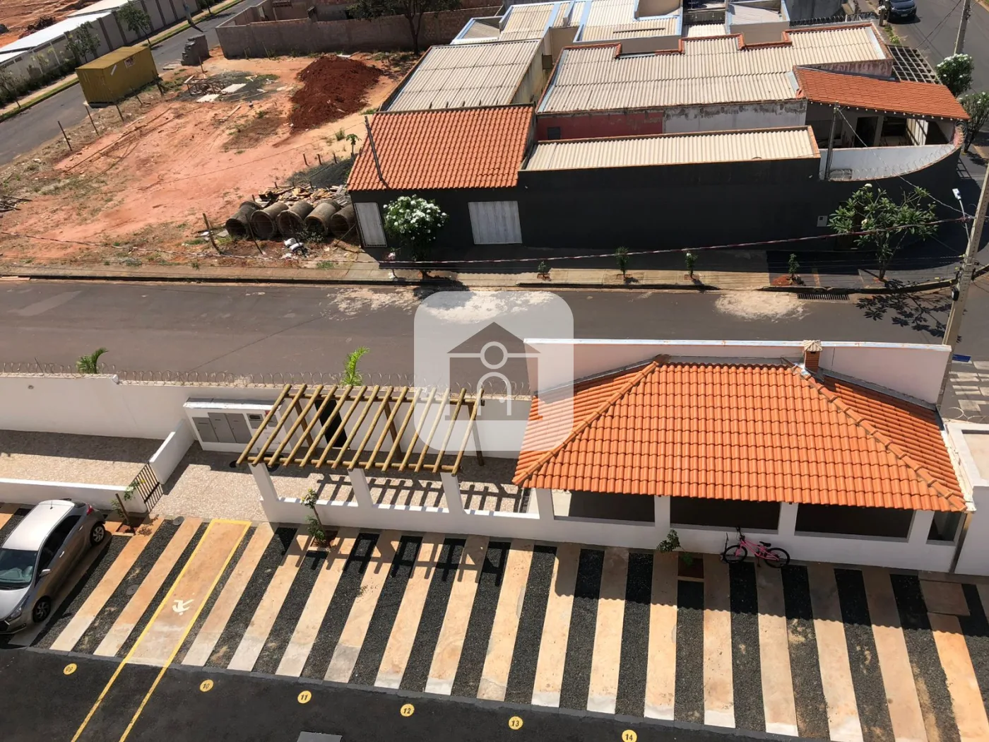 Alugar Apartamento / Padr&atilde;o em Uberl&acirc;ndia R$ 1.350,00 - Foto 17