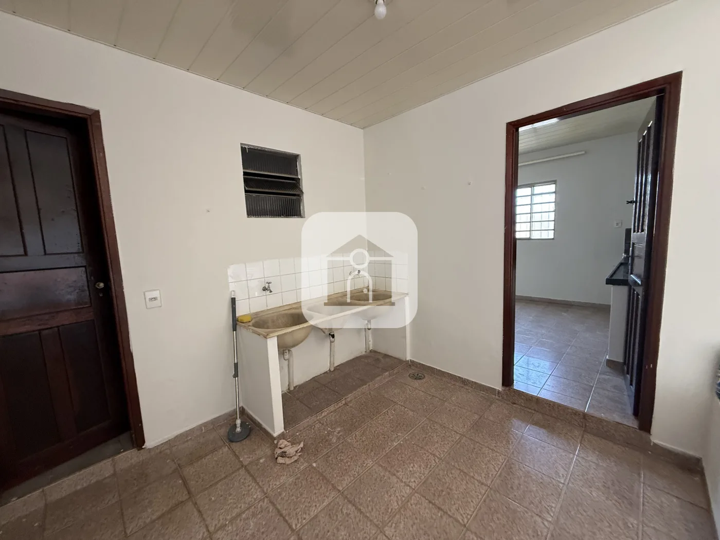Alugar Casa / Padr&atilde;o em Uberl&acirc;ndia R$ 1.400,00 - Foto 5