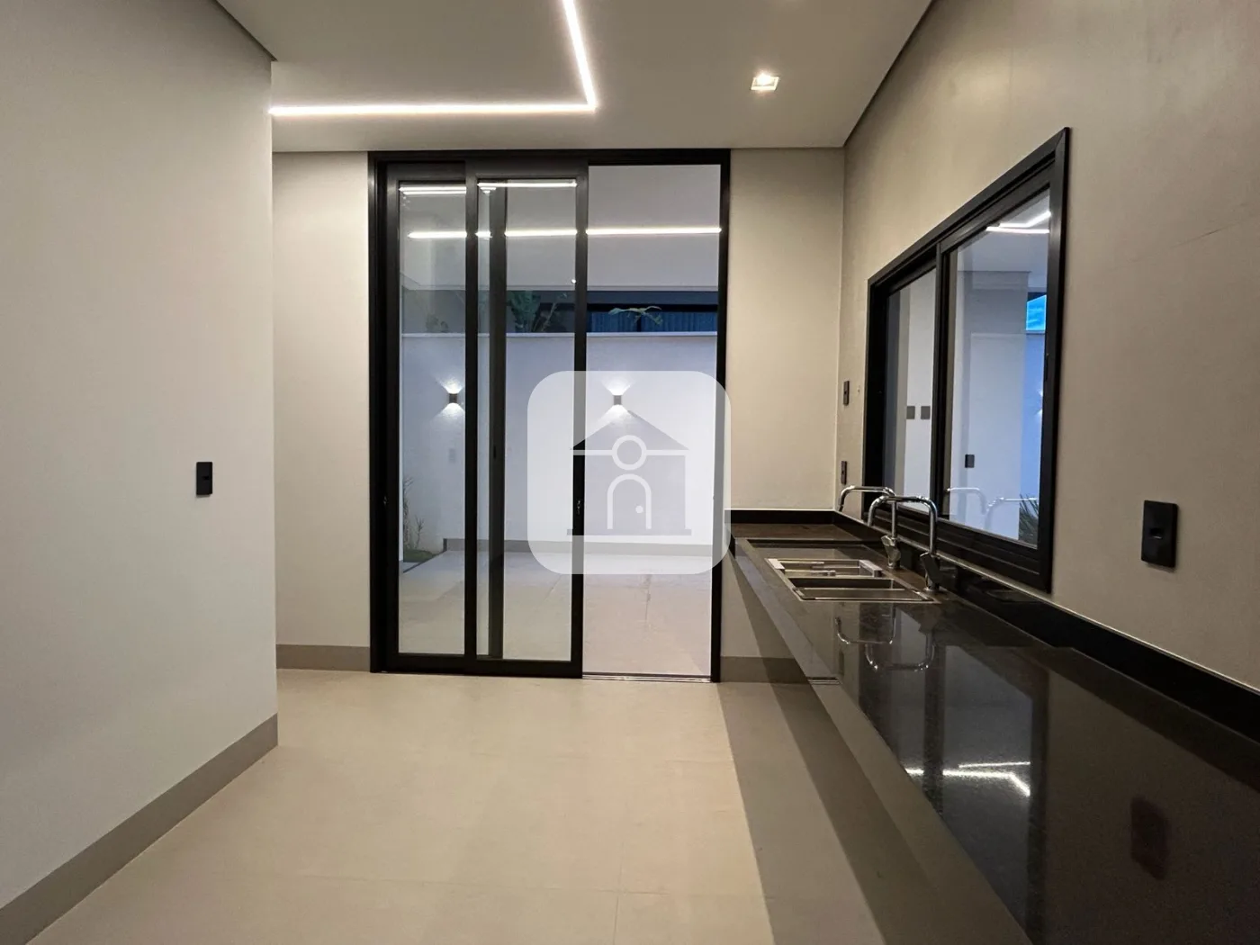 Comprar Casa / Condom&iacute;nio ou Loteamento Fechado em Uberlandia R$ 1.900.000,00 - Foto 5