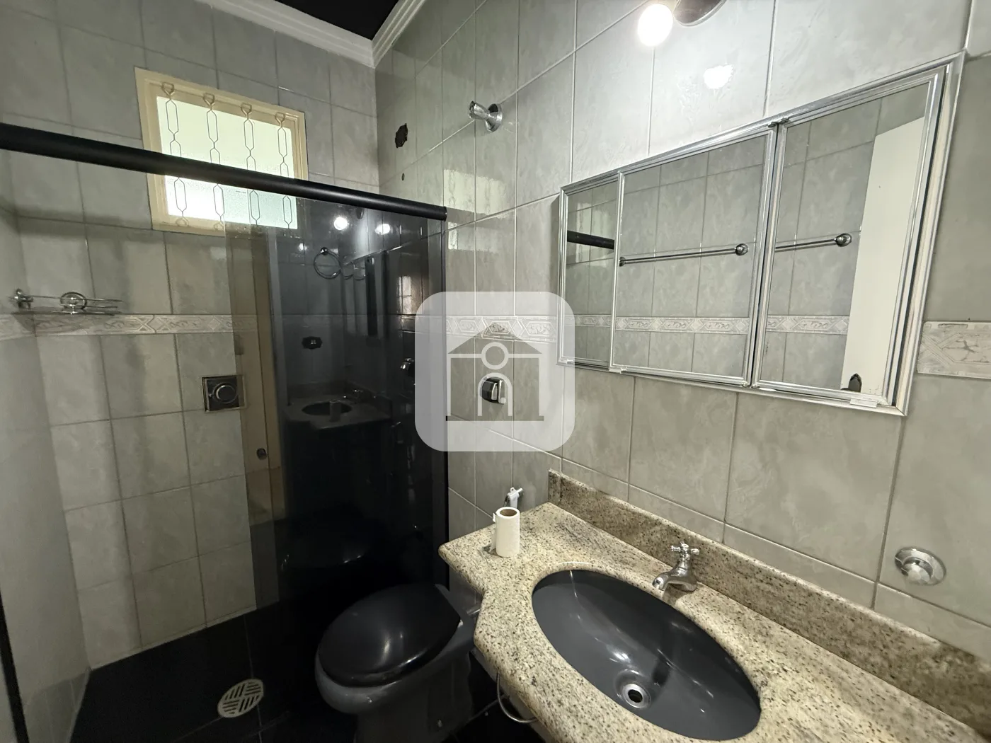 Alugar Casa / Padr&atilde;o em Uberl&acirc;ndia R$ 4.400,00 - Foto 7