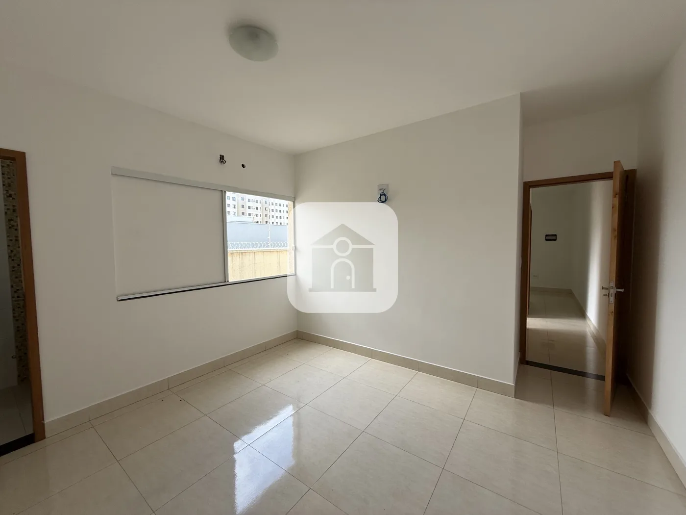 Alugar Apartamento / Padr&atilde;o em Uberl&acirc;ndia R$ 1.800,00 - Foto 1