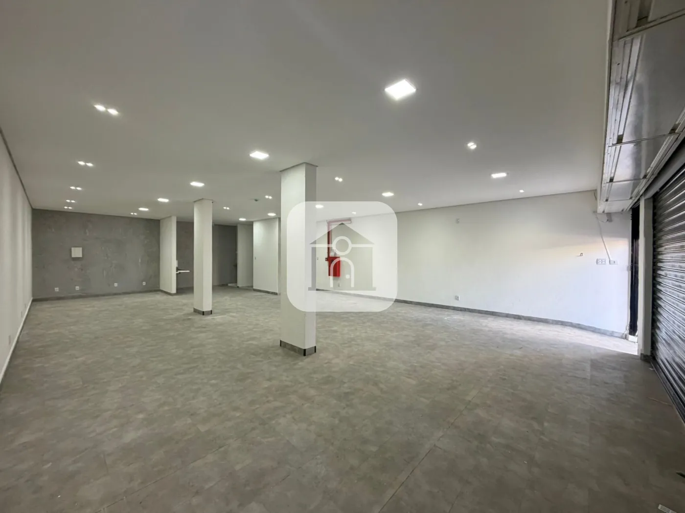 Alugar Comercial / Loja em Uberl&acirc;ndia R$ 5.200,00 - Foto 2