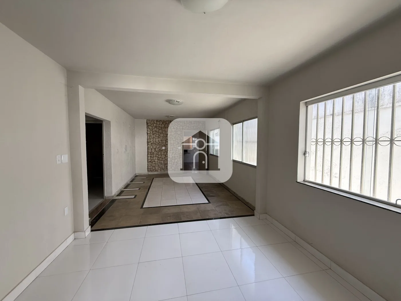 Alugar Comercial / Casa Comercial em Uberl&acirc;ndia R$ 6.000,00 - Foto 6