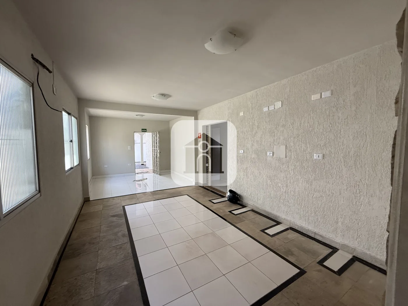 Alugar Comercial / Casa Comercial em Uberl&acirc;ndia R$ 6.000,00 - Foto 21