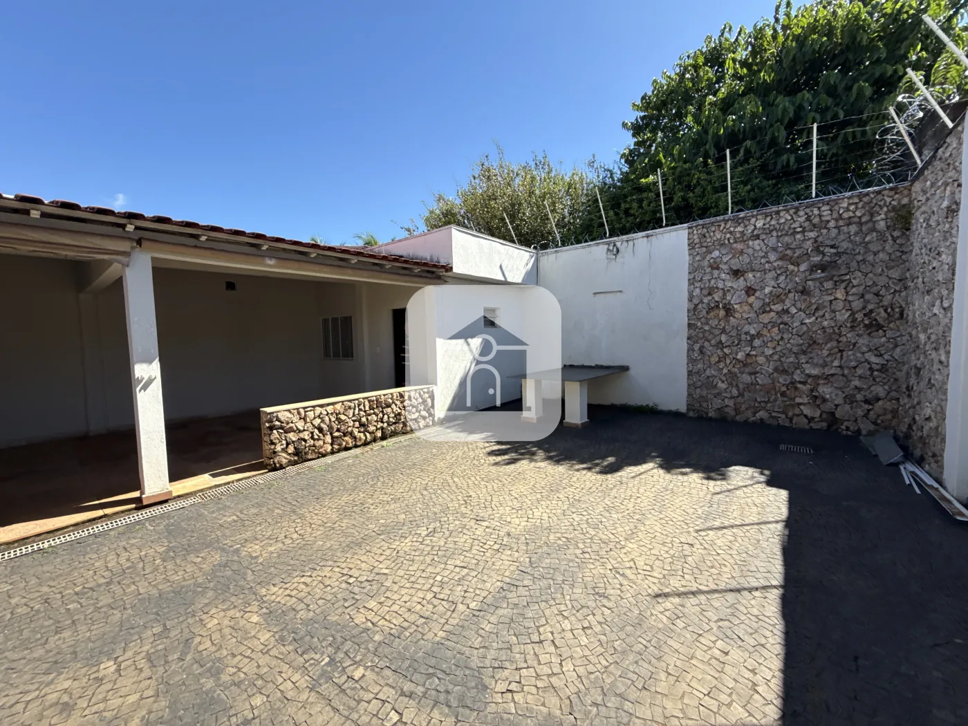 Alugar Comercial / Casa Comercial em Uberl&acirc;ndia R$ 6.000,00 - Foto 22