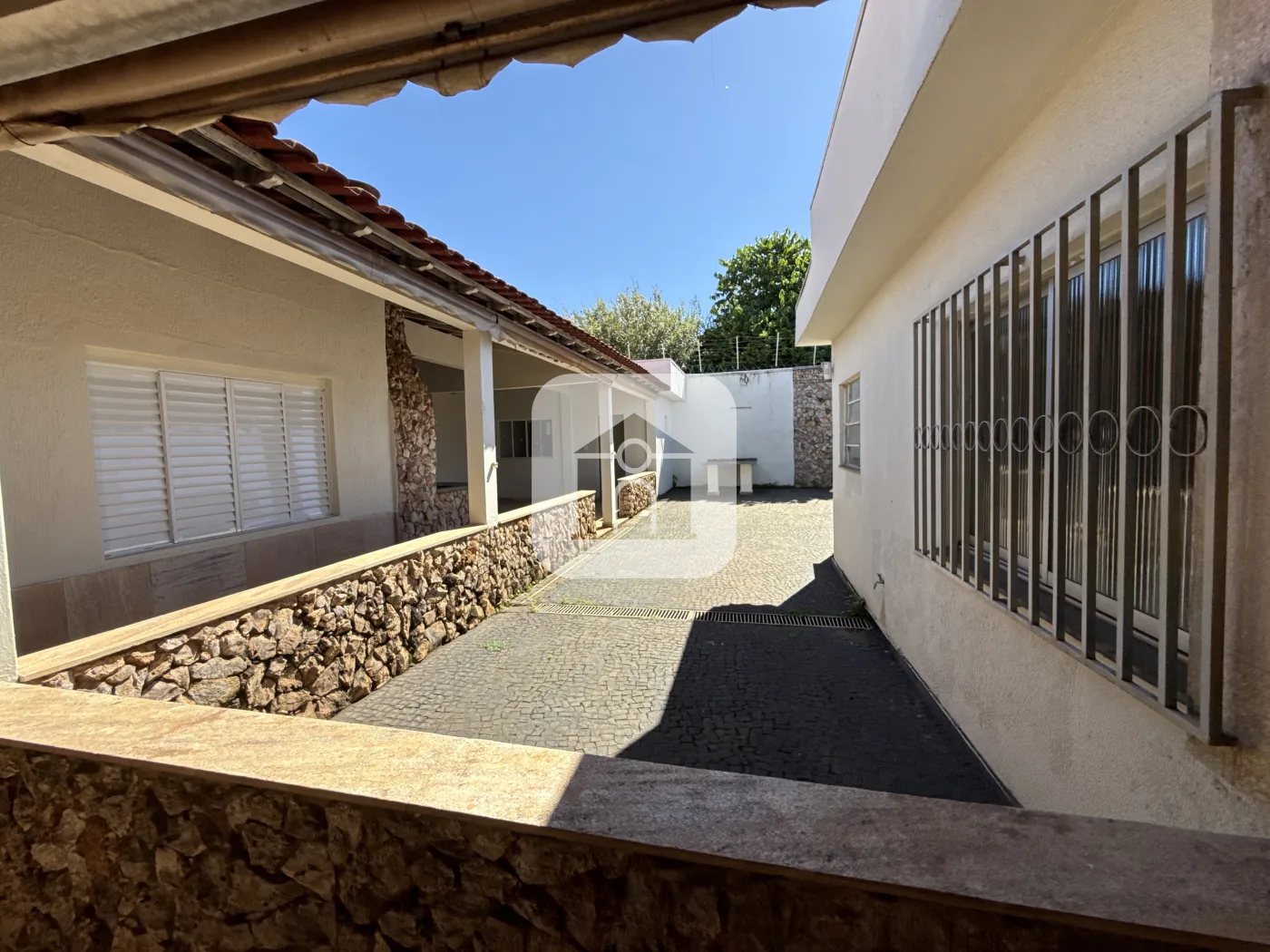 Alugar Comercial / Casa Comercial em Uberl&acirc;ndia R$ 6.000,00 - Foto 24