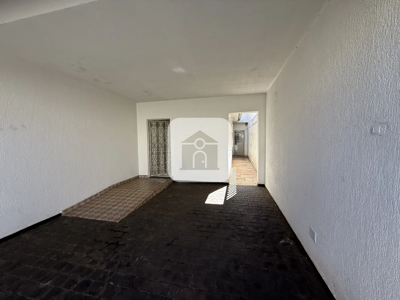 Alugar Comercial / Casa Comercial em Uberl&acirc;ndia R$ 6.000,00 - Foto 28