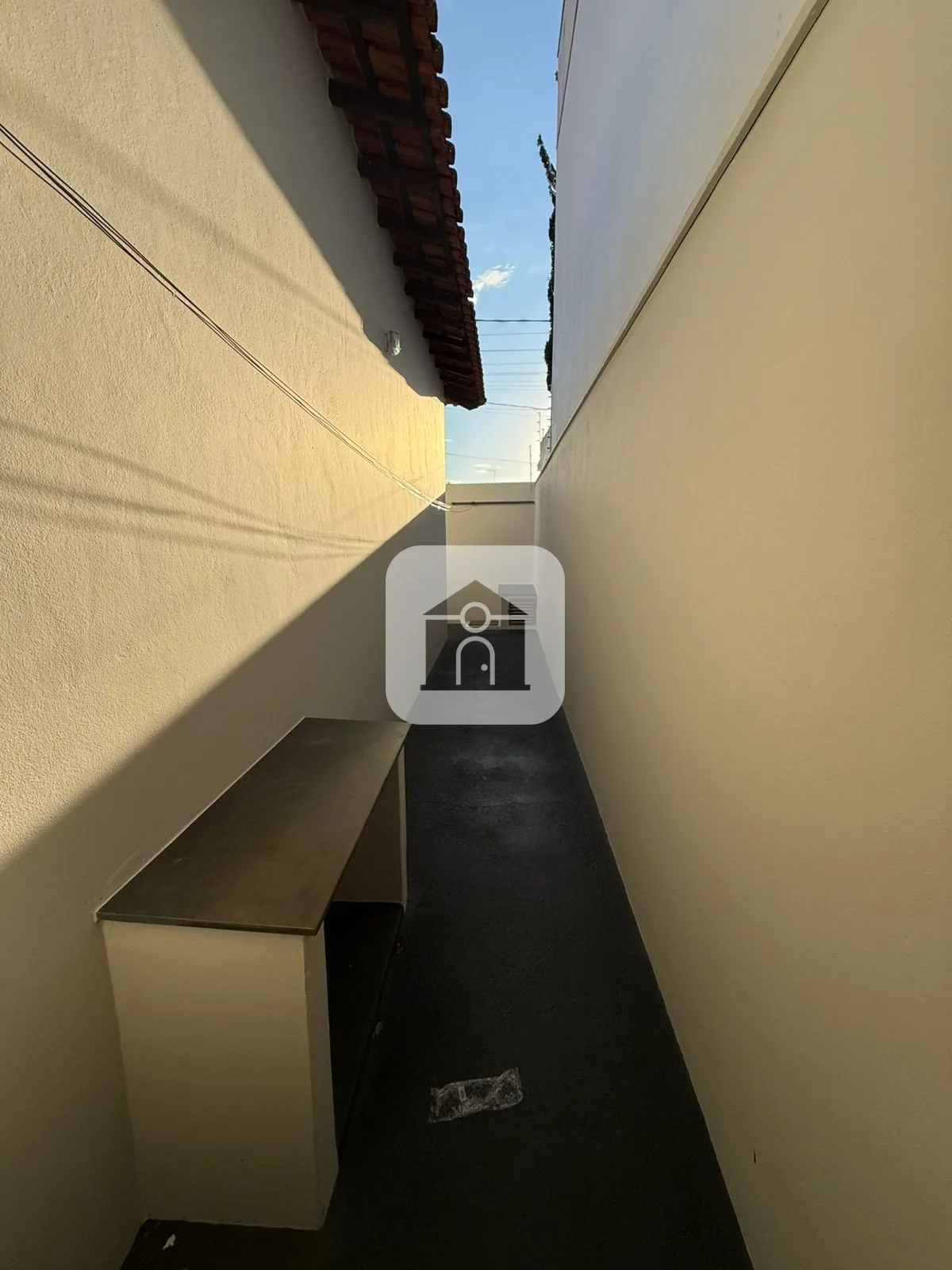 Alugar Casa / Padr&atilde;o em Araguari R$ 3.000,00 - Foto 15