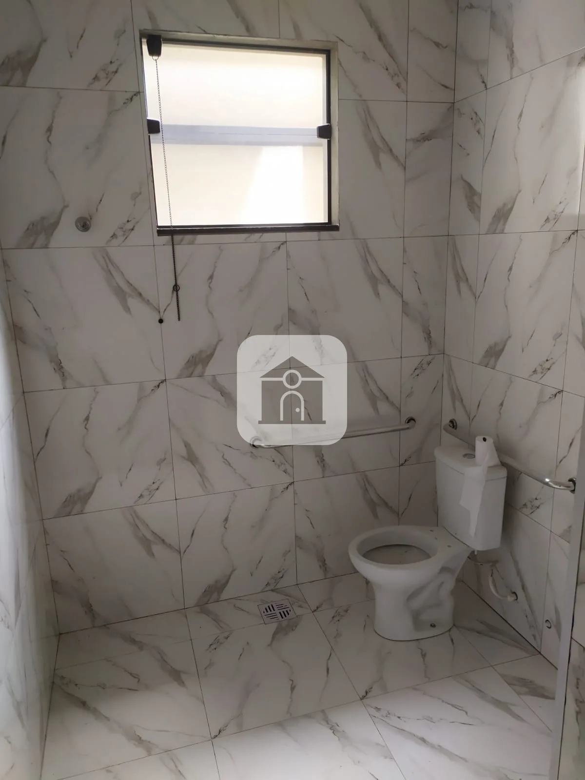 Alugar Comercial / Galp&atilde;o em Uberl&acirc;ndia R$ 5.500,00 - Foto 4