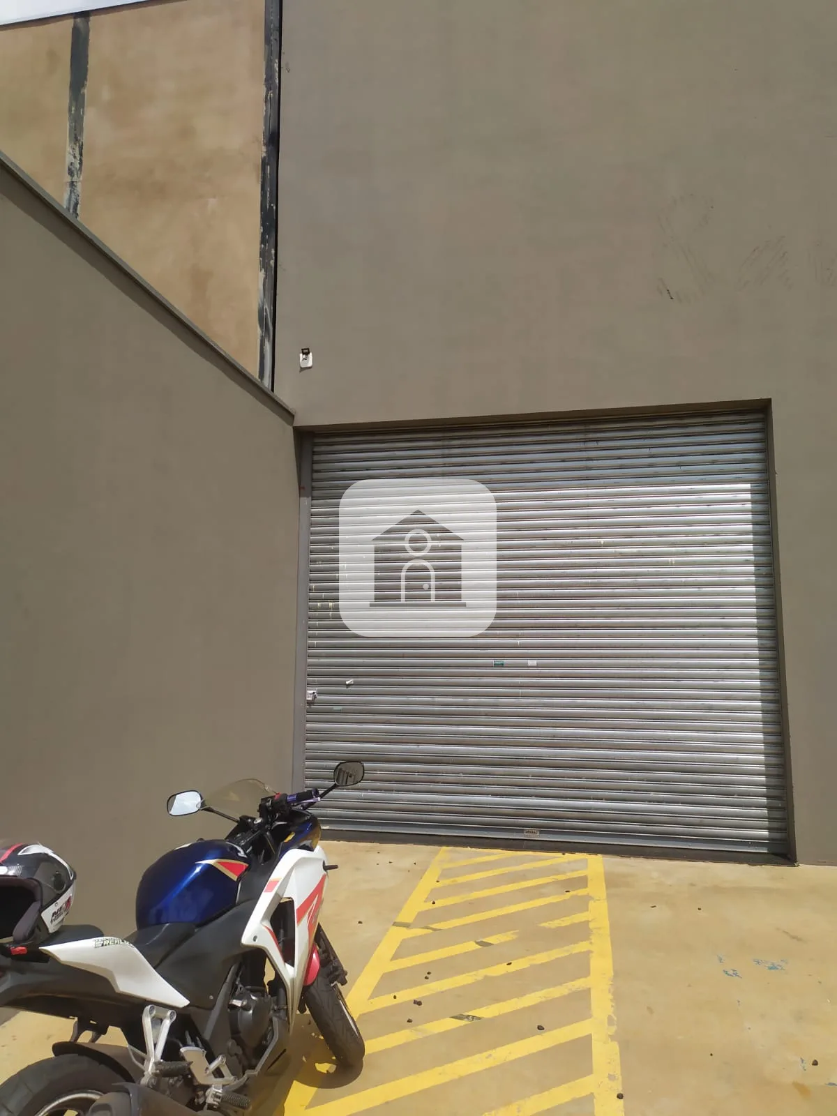 Alugar Comercial / Galp&atilde;o em Uberl&acirc;ndia R$ 5.500,00 - Foto 1