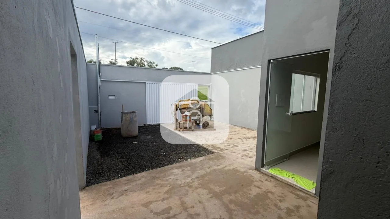 Comprar Casa / Geminada em Uberl&acirc;ndia R$ 330.000,00 - Foto 1