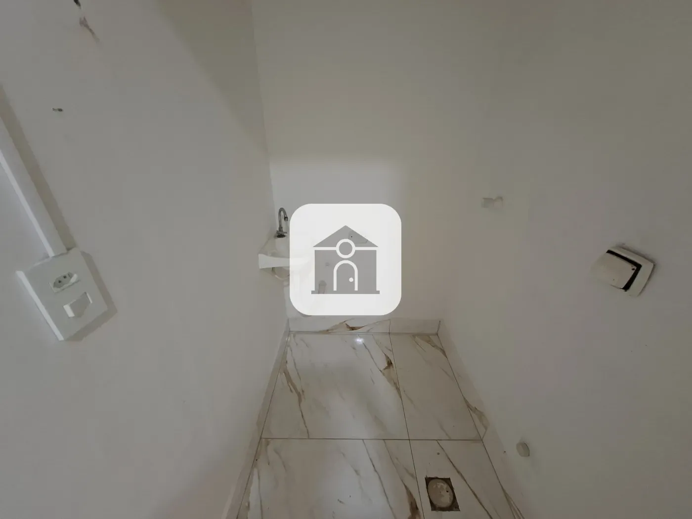 Alugar Comercial / Loja em Uberl&acirc;ndia R$ 7.500,00 - Foto 9