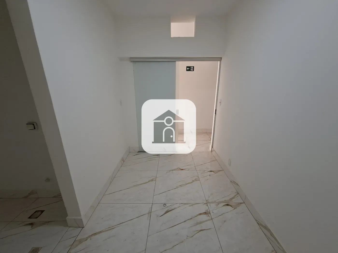 Alugar Comercial / Loja em Uberl&acirc;ndia R$ 7.500,00 - Foto 10