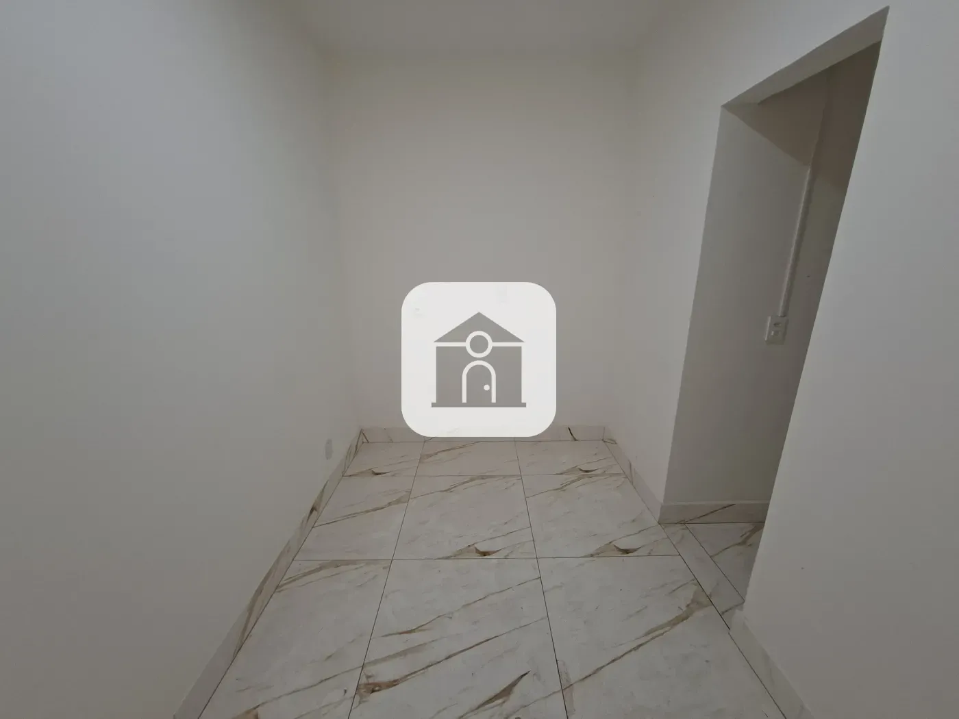 Alugar Comercial / Loja em Uberl&acirc;ndia R$ 7.500,00 - Foto 11