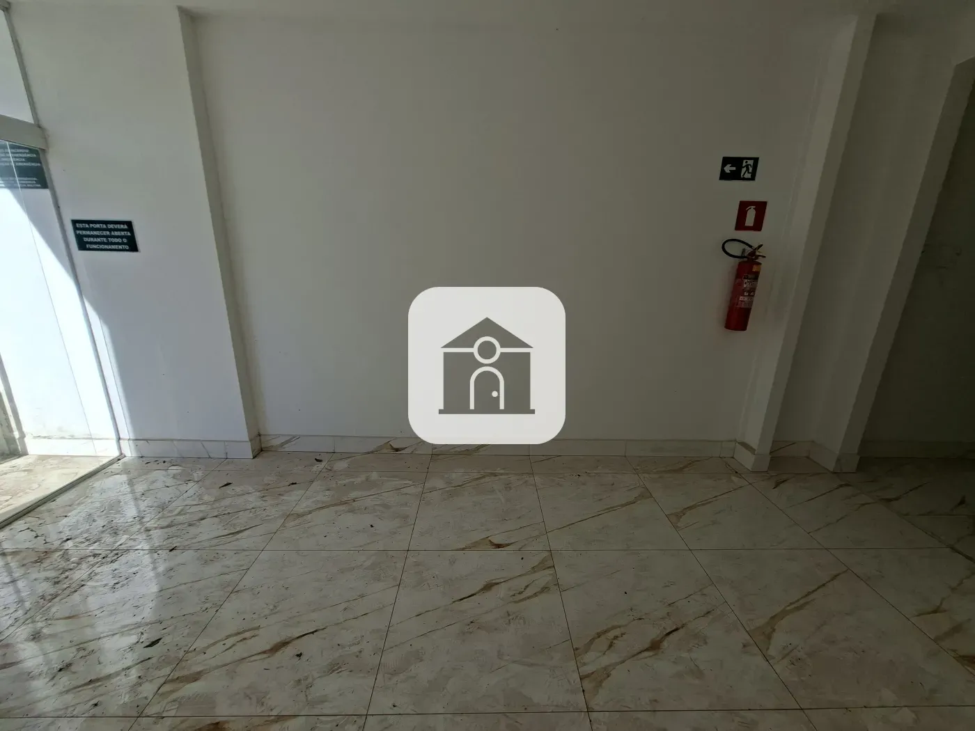 Alugar Comercial / Loja em Uberl&acirc;ndia R$ 7.500,00 - Foto 17