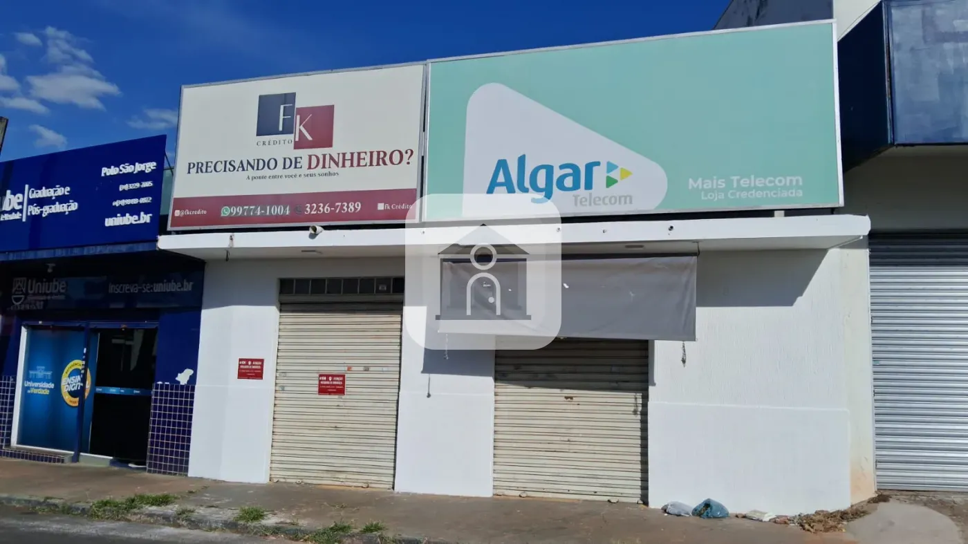 Alugar Comercial / Loja em Uberl&acirc;ndia R$ 2.000,00 - Foto 1