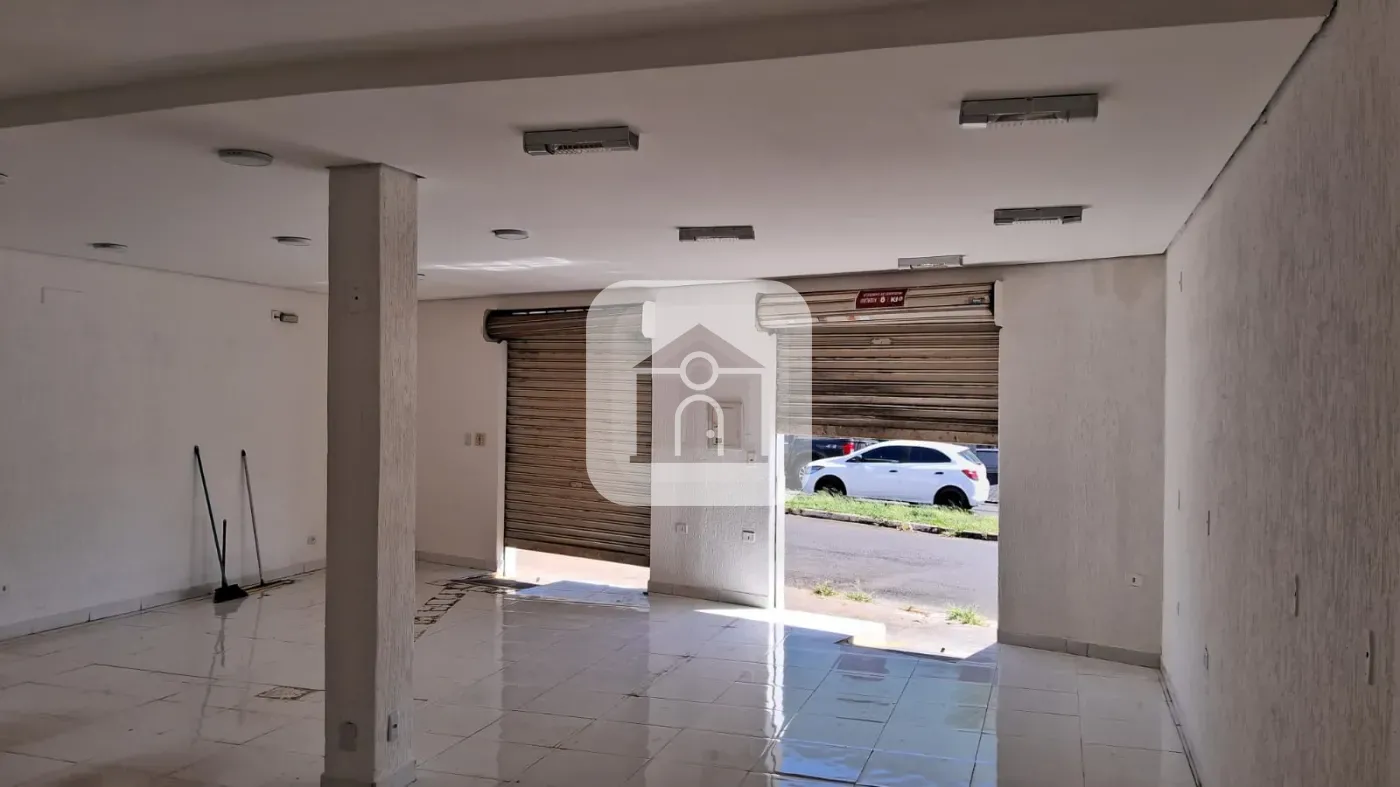 Alugar Comercial / Loja em Uberl&acirc;ndia R$ 2.000,00 - Foto 2