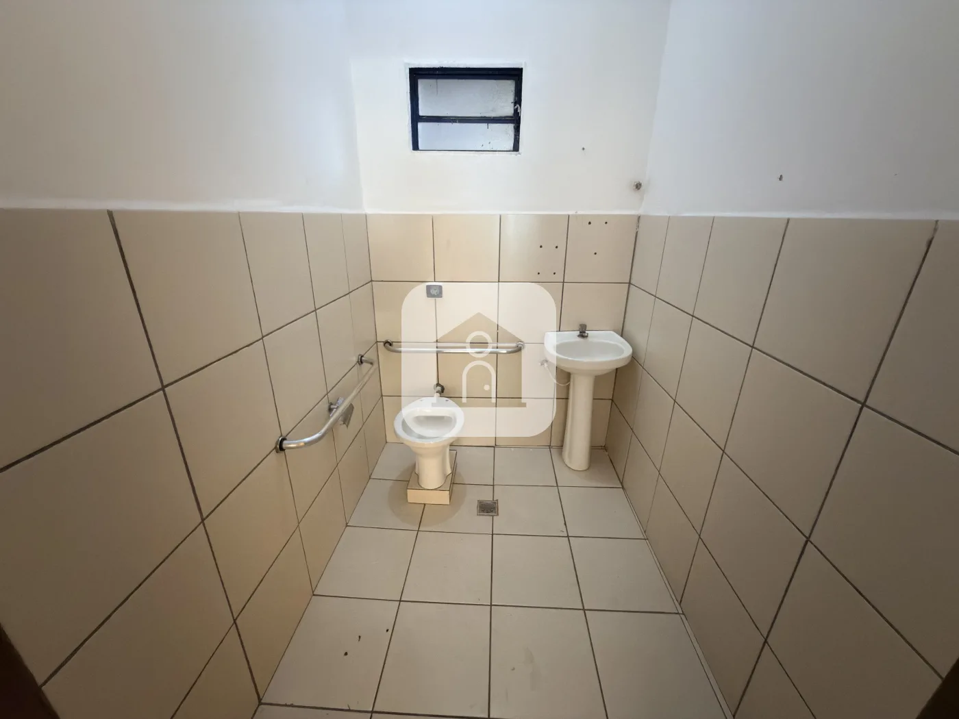 Alugar Comercial / C&ocirc;modo em Uberl&acirc;ndia R$ 2.500,00 - Foto 7