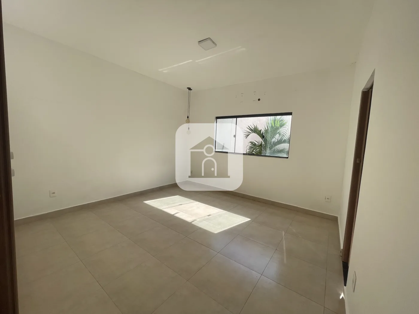 Alugar Casa / Padr&atilde;o em Uberl&acirc;ndia R$ 2.500,00 - Foto 5