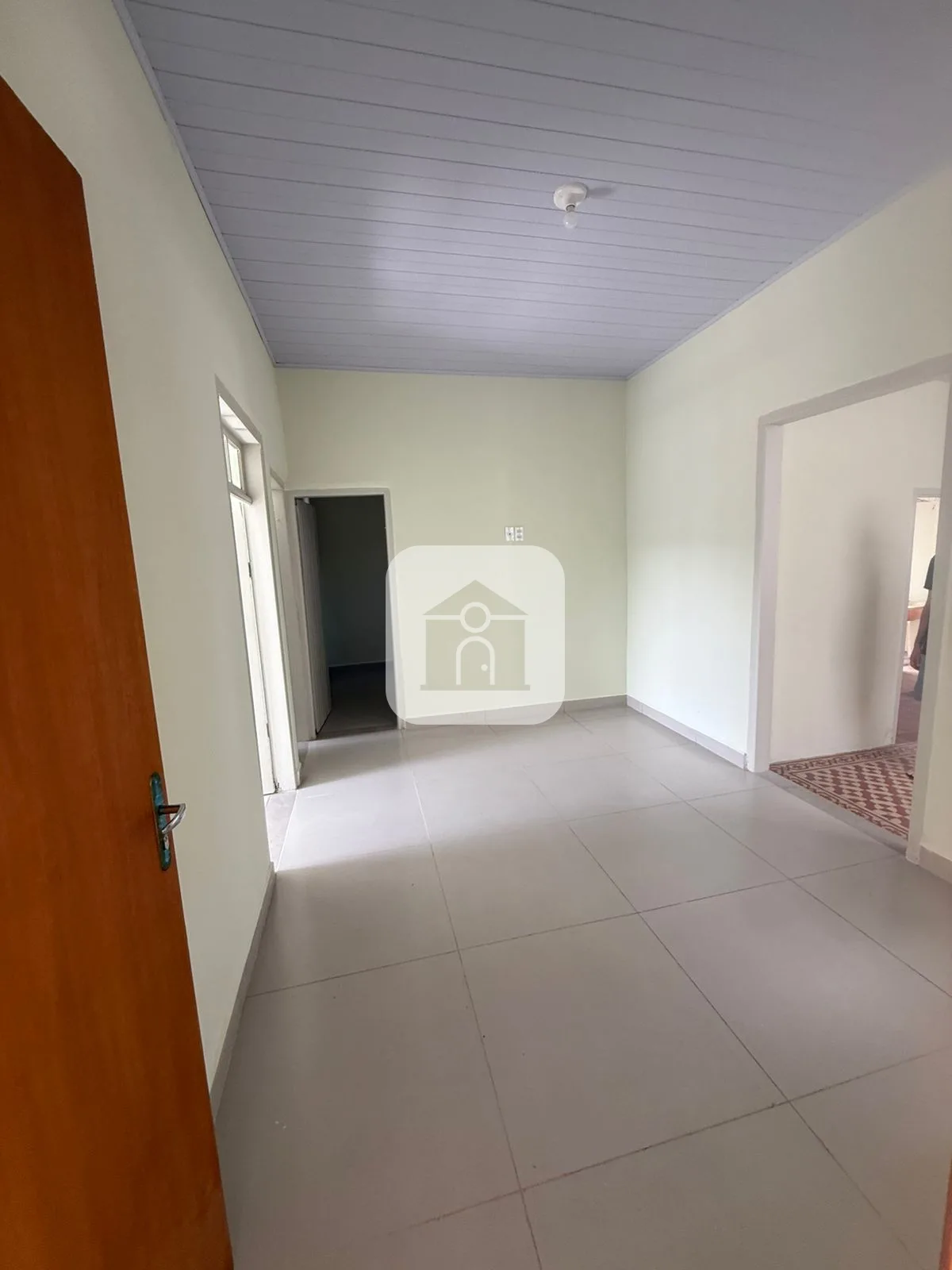 Alugar Casa / Padr&atilde;o em Araguari R$ 1.500,00 - Foto 3
