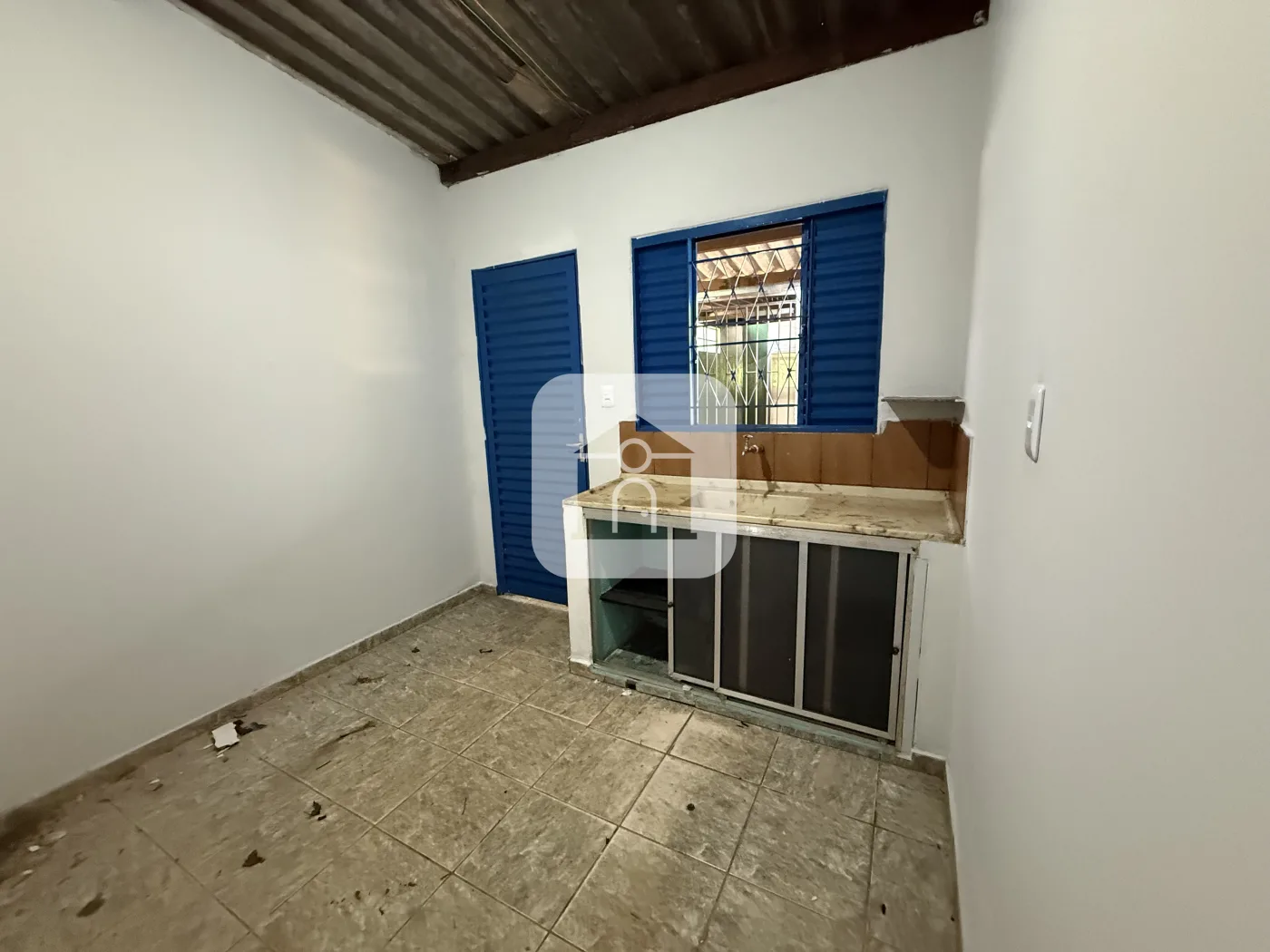 Alugar Casa / Padr&atilde;o em Uberl&acirc;ndia R$ 1.950,00 - Foto 1