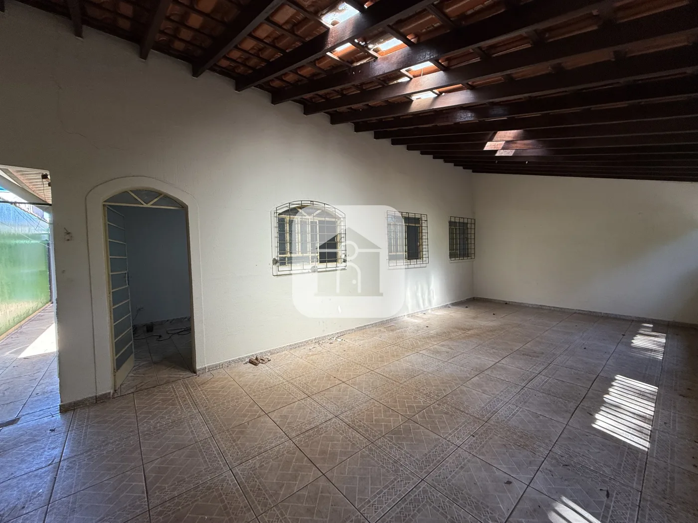 Alugar Casa / Padr&atilde;o em Uberl&acirc;ndia R$ 1.950,00 - Foto 18
