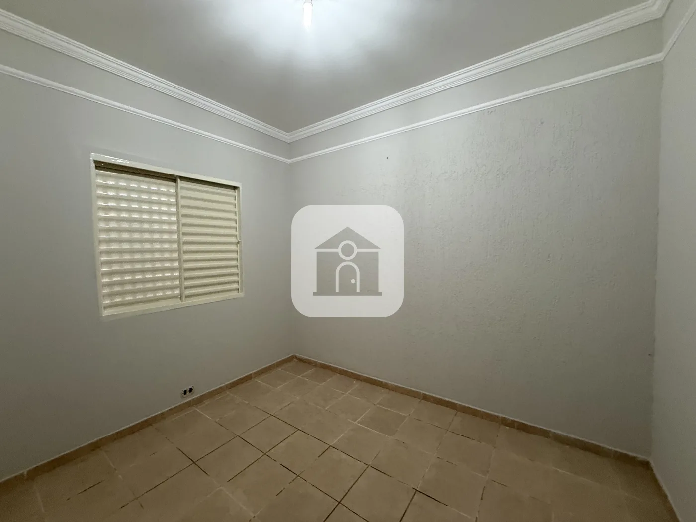 Alugar Casa / Padr&atilde;o em Uberl&acirc;ndia R$ 3.300,00 - Foto 9