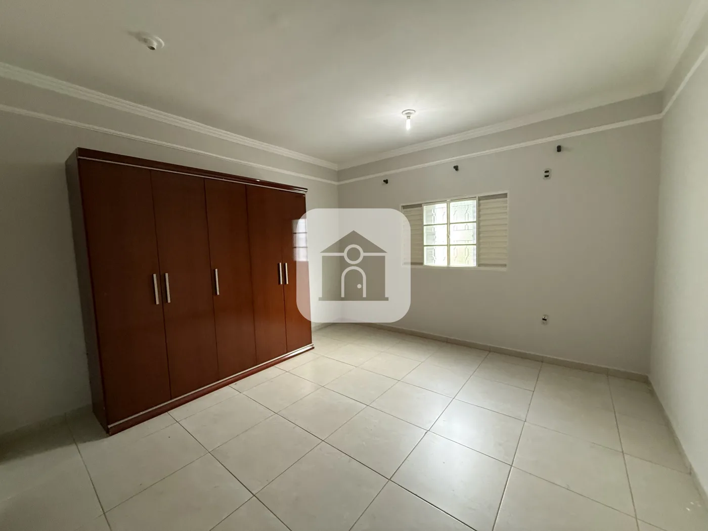 Alugar Casa / Padr&atilde;o em Uberl&acirc;ndia R$ 3.300,00 - Foto 10
