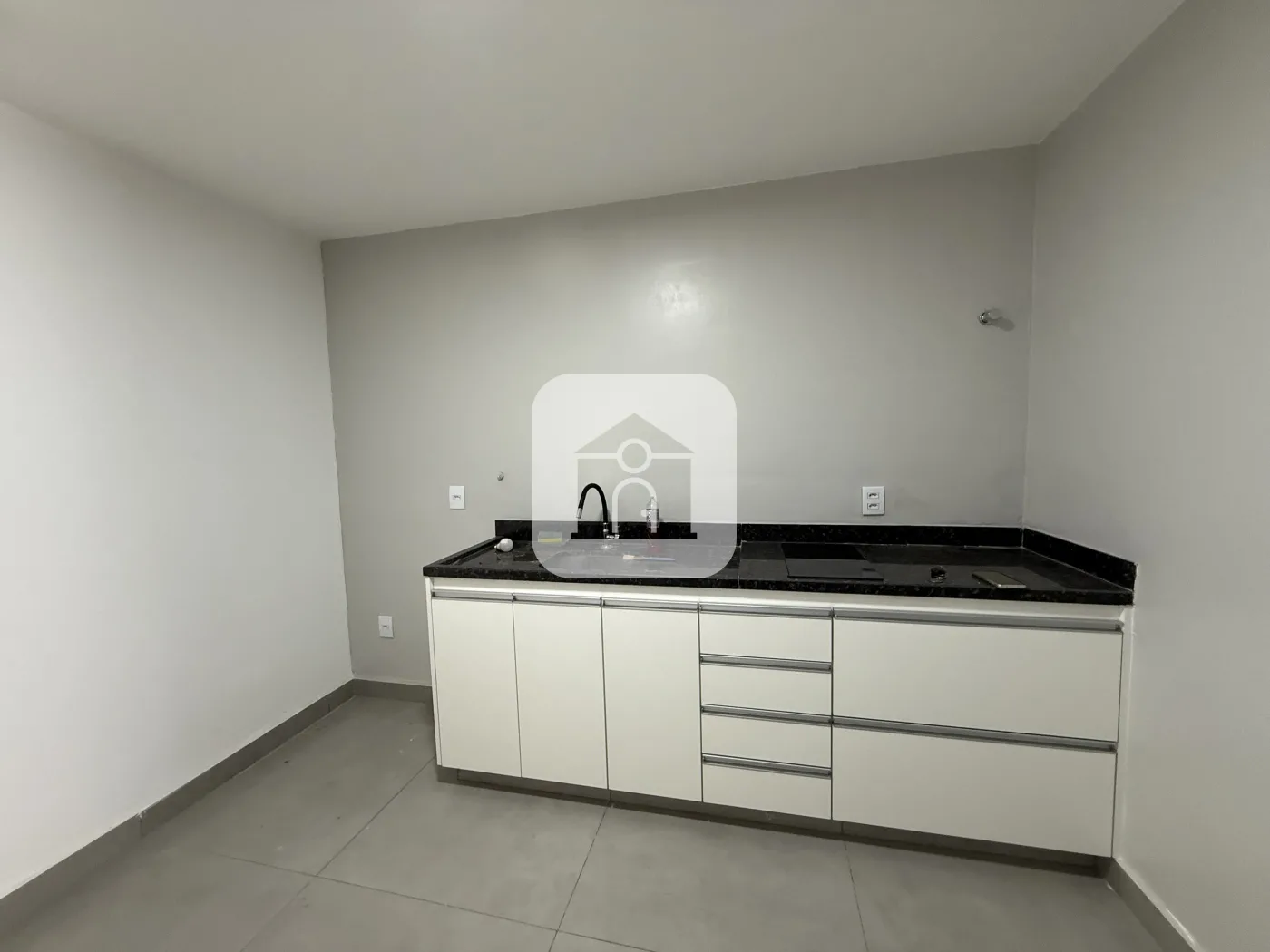 Alugar Comercial / Casa Comercial em Uberl&acirc;ndia R$ 6.600,00 - Foto 17