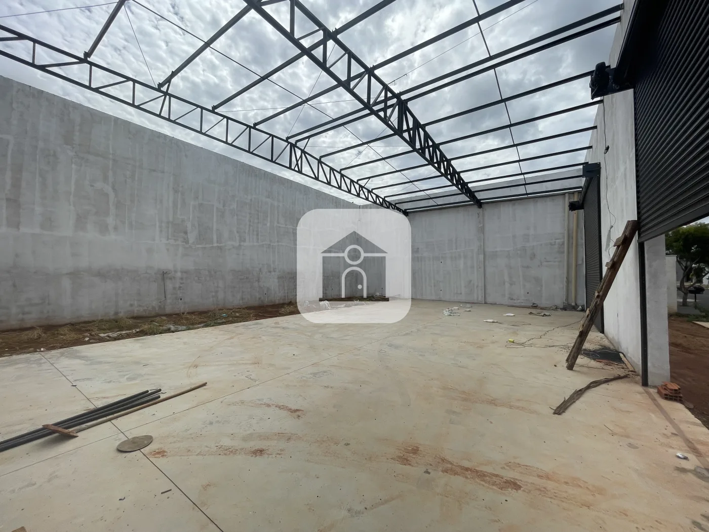 Alugar Comercial / Galp&atilde;o em Uberl&acirc;ndia R$ 8.500,00 - Foto 1